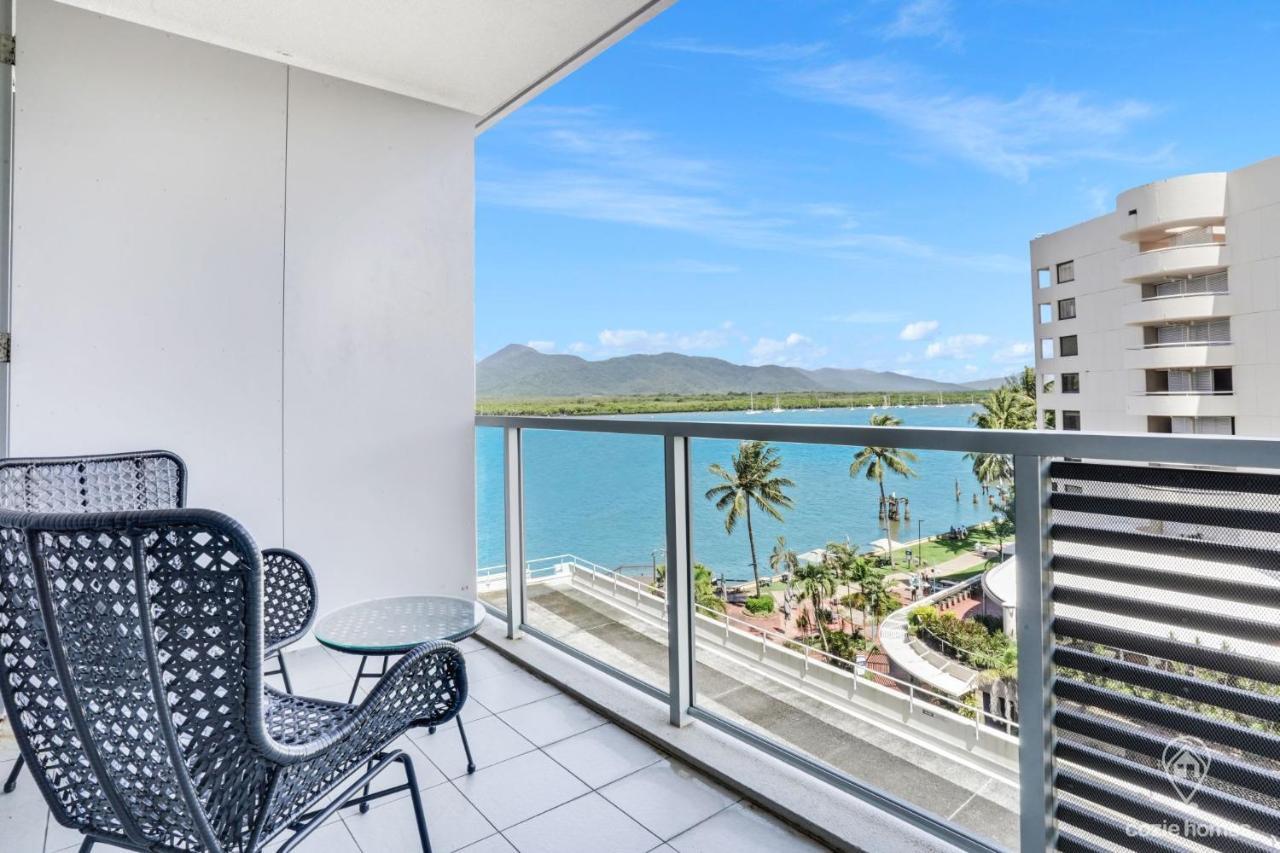 Hotel 602 Harbour Lights With Ocean Views Cairns Zewnętrze zdjęcie