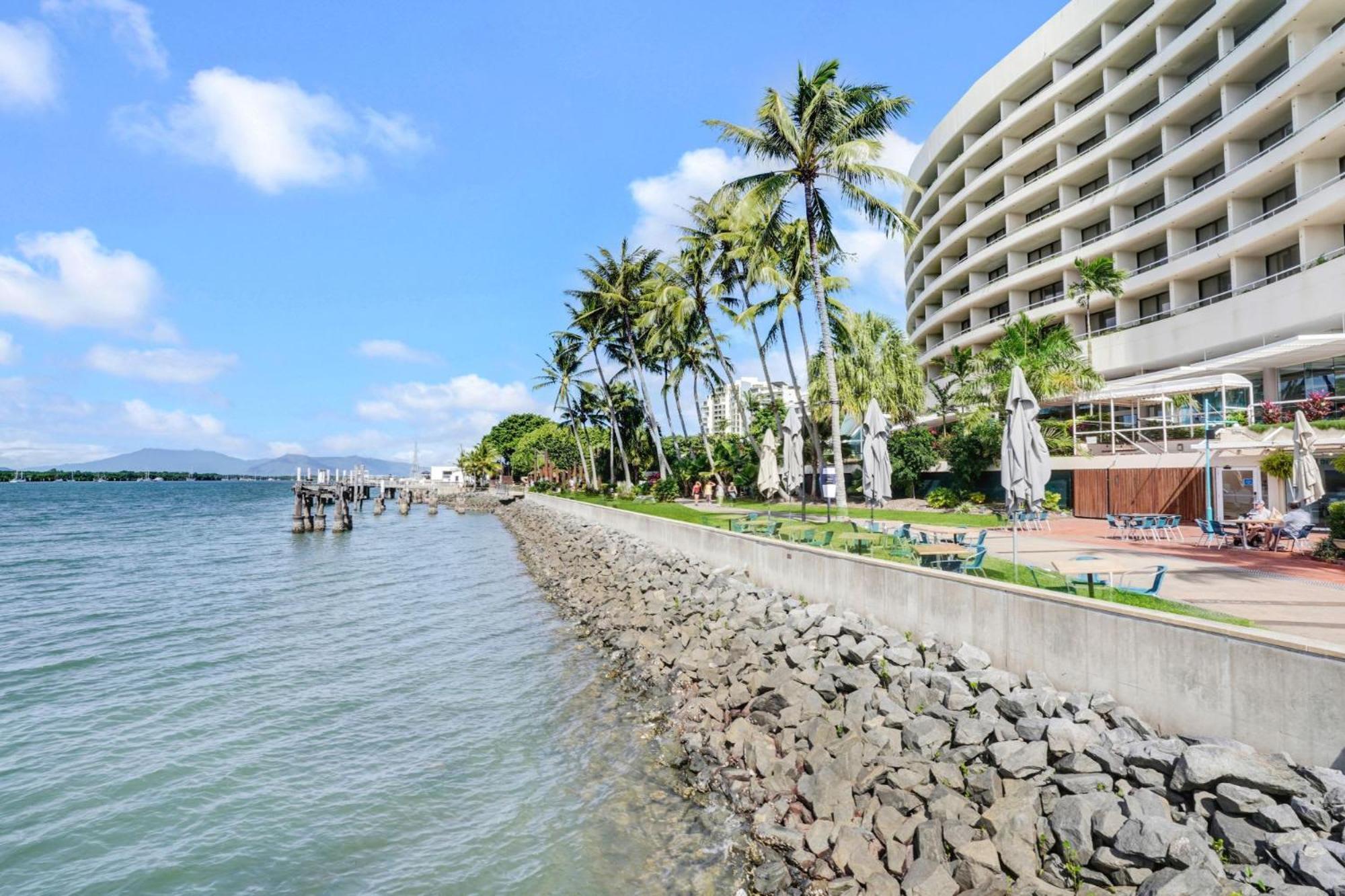 Hotel 602 Harbour Lights With Ocean Views Cairns Pokój zdjęcie